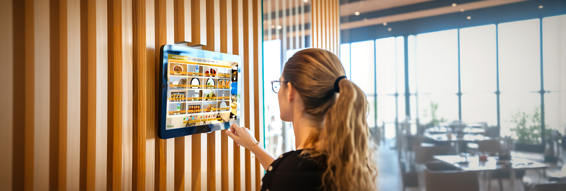 Digital Menu and Guest Information with NutriHotel and SiteKiosk